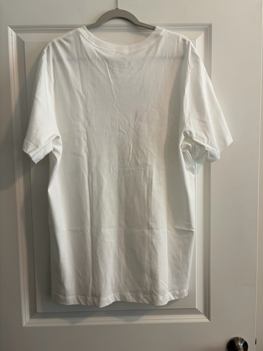 Men’s Nike Black Logo T-Shirt with Red Swoosh - Picture 2 of 5